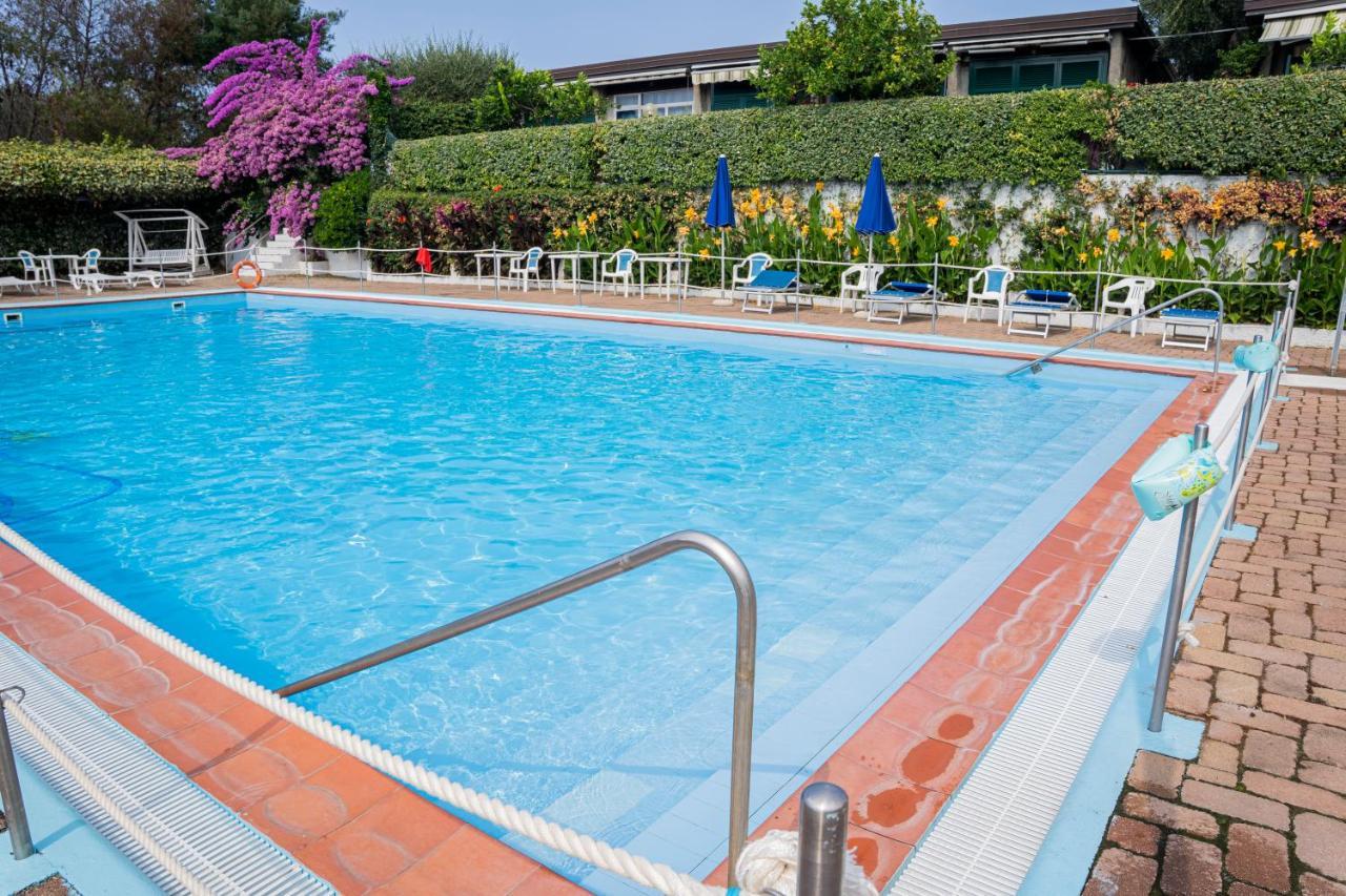 070 - Olanda Con Veranda Vista Mare A 5 Minuti Con Piscina Condominiale *